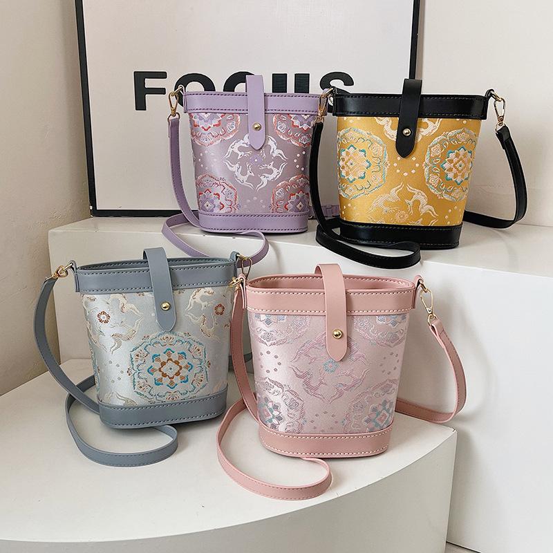Bolso de punto DIY - Bolso de  - Leatherwork Patterns reseña y precio