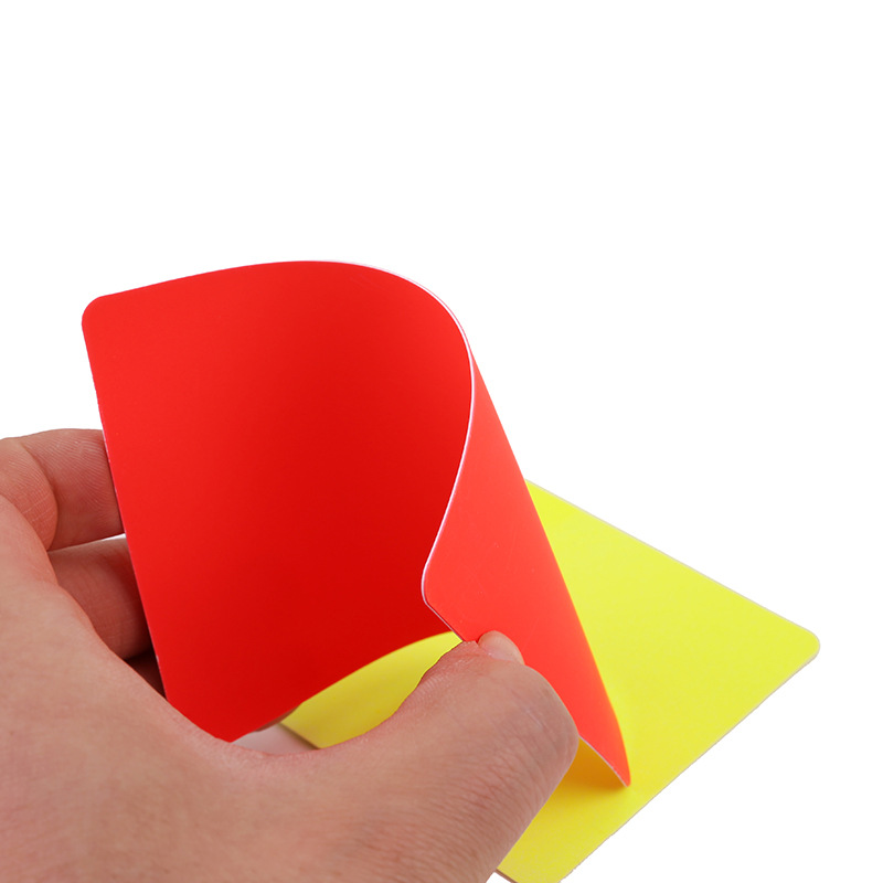 Juego de Tarjetas Rojas y Amar - Leather Workshop reseña y precio