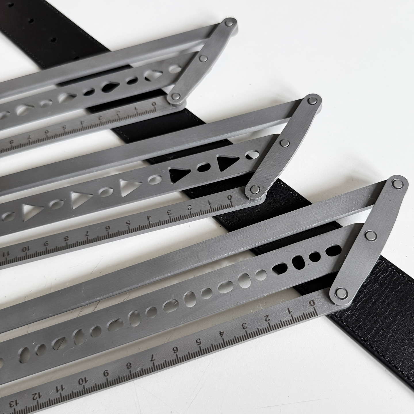 Regla de Posicionamiento de Ci - Leatherwork Ruler reseña y precio